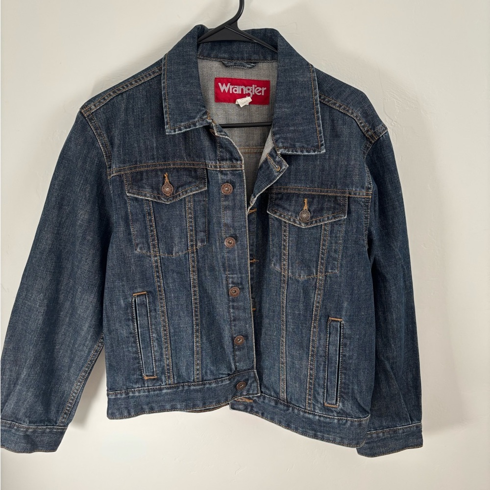 Wrangler Denim Jacket – Size Large
